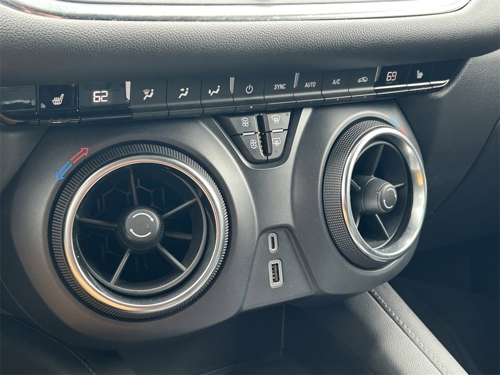 Used 2022 Chevrolet Blazer LT w/ Sound & Technology Package image 30