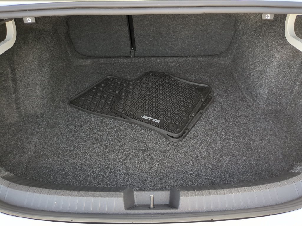 Certified 2024 Volkswagen Jetta Sport FWD image 9