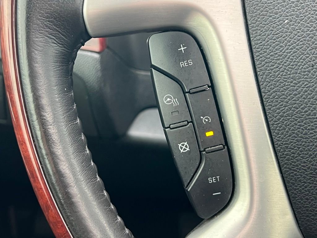 Used 2010 Cadillac Escalade Luxury image 34