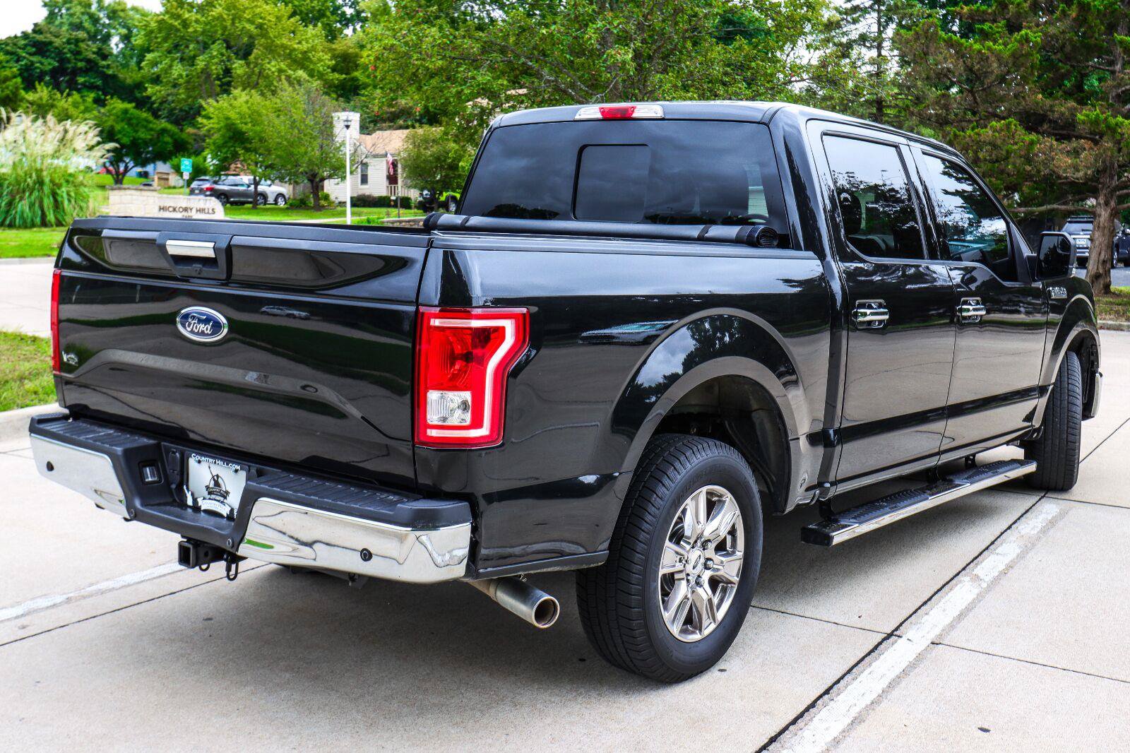 Used 2015 Ford F150 XLT w/ Equipment Group 302A Luxury RWD image 14