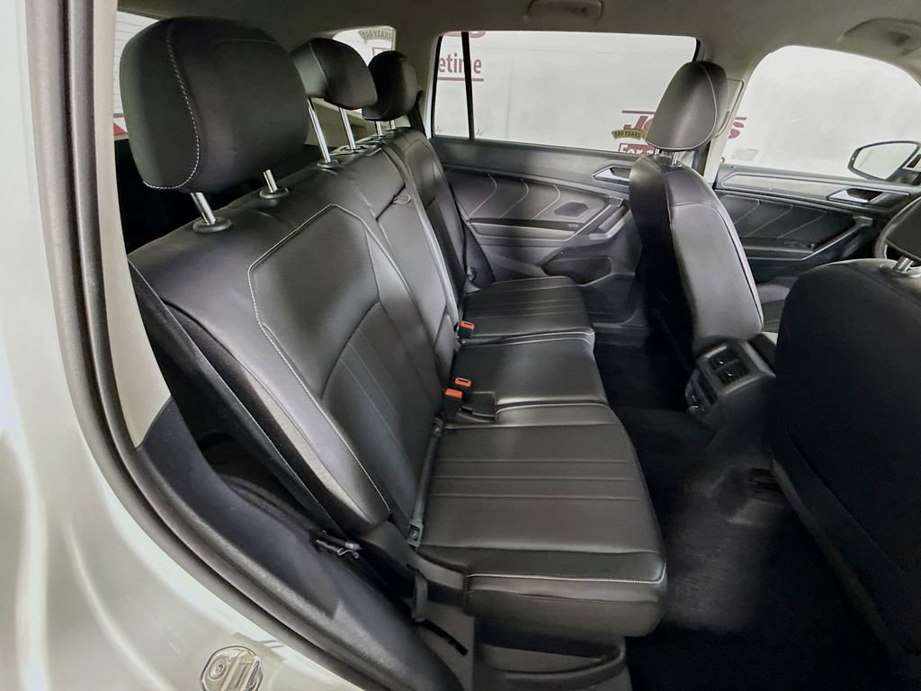 Used 2022 Volkswagen Tiguan SE AWD/4WD image 29