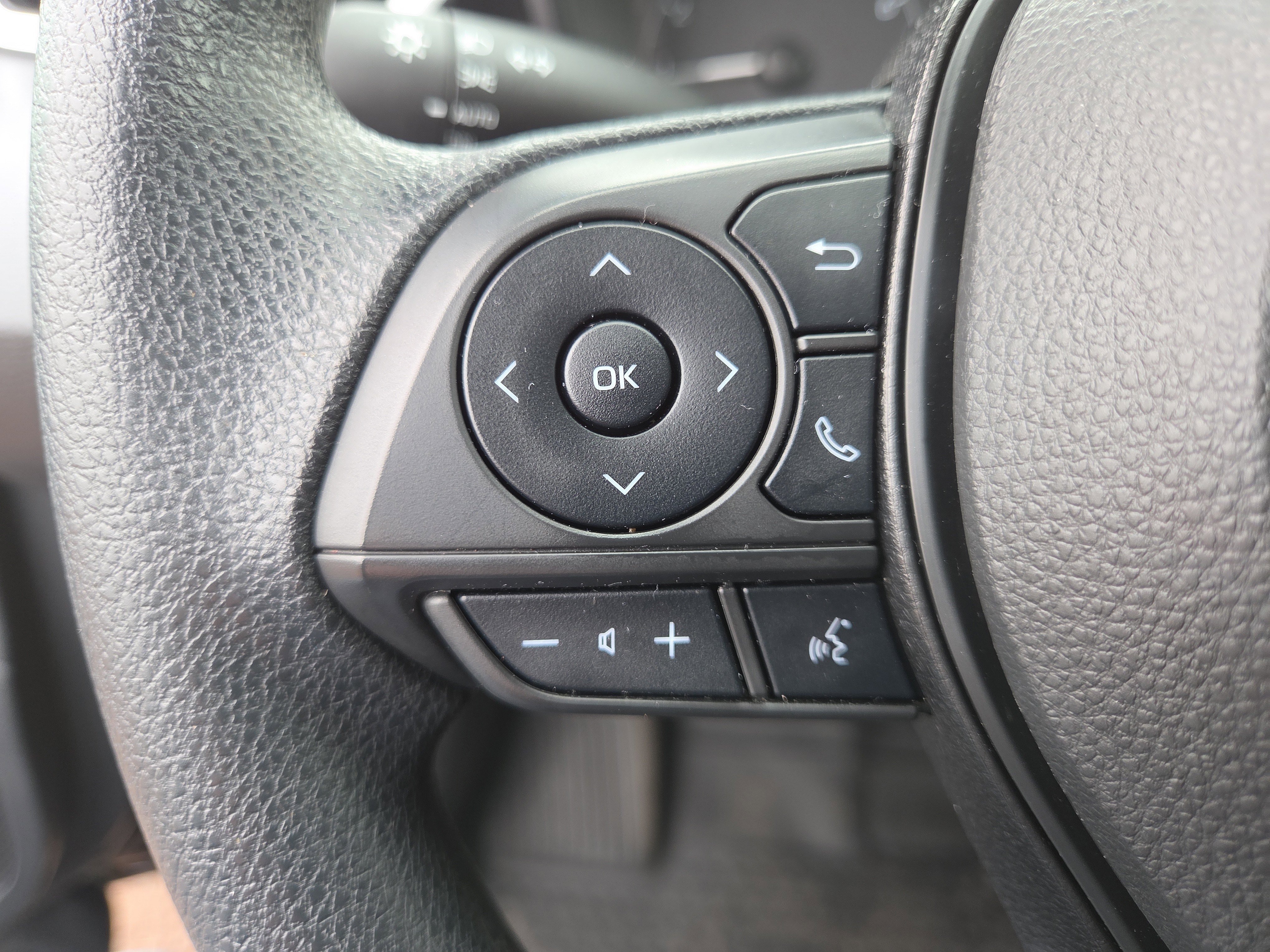 Certified 2024 Toyota Corolla LE image 25