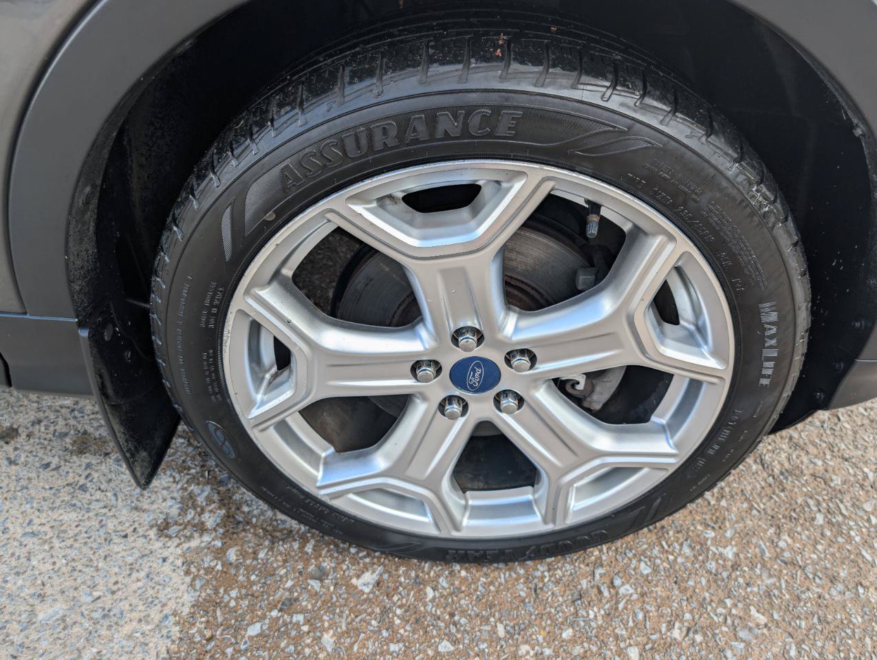 Used 2019 Ford Escape Titanium AWD/4WD image 9