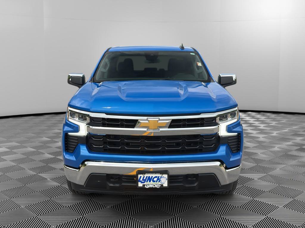 Used 2025 Chevrolet Silverado 1500 LT AWD/4WD image 7