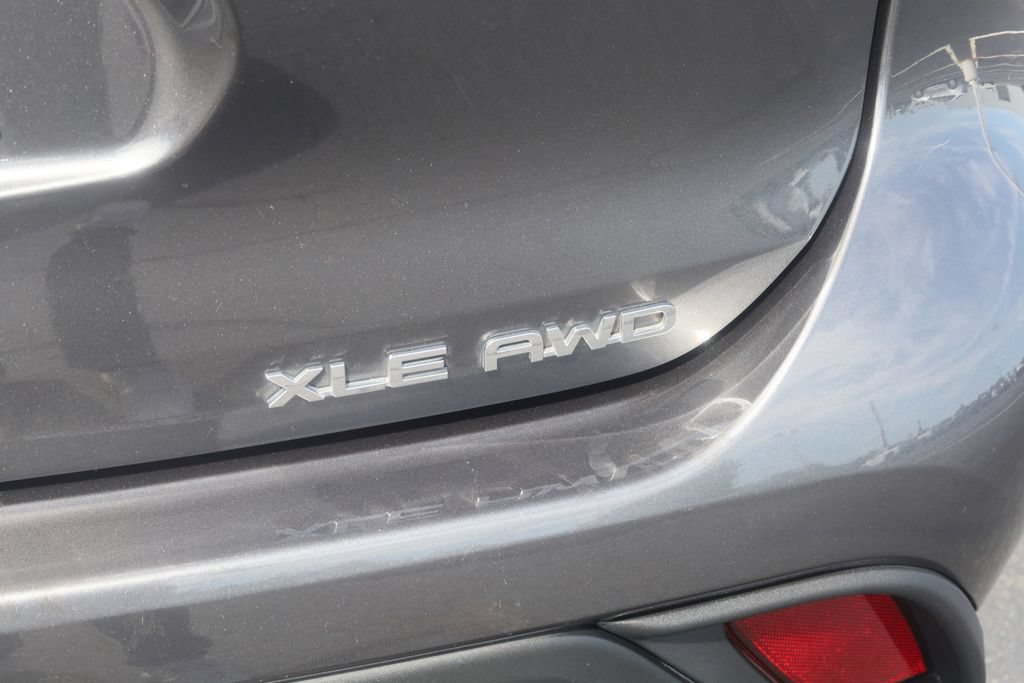 Used 2023 Toyota Highlander XLE AWD/4WD image 30