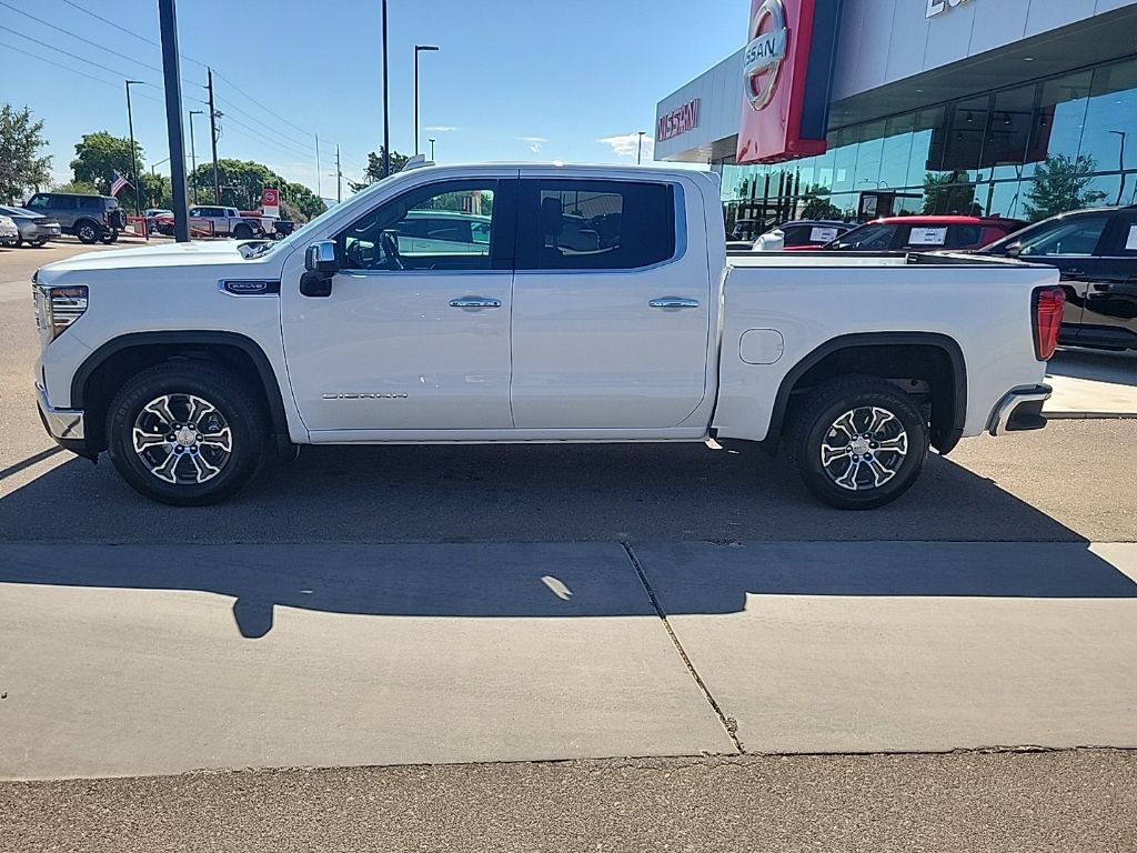 Used 2025 GMC Sierra 1500 SLT RWD image 4