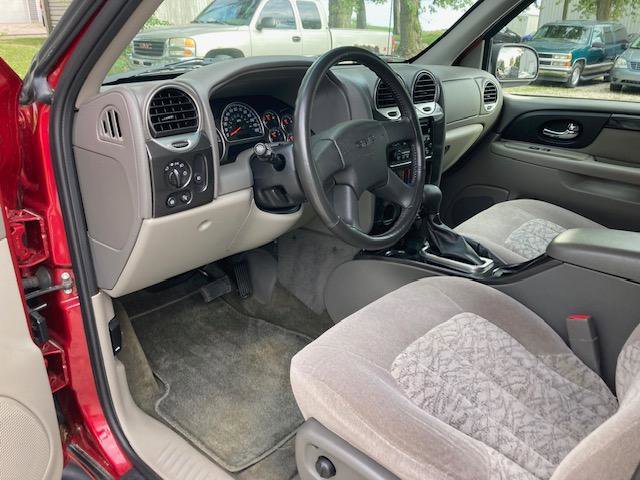 Used 2004 GMC Envoy SLE w/ Preferred Equipment Group image 25