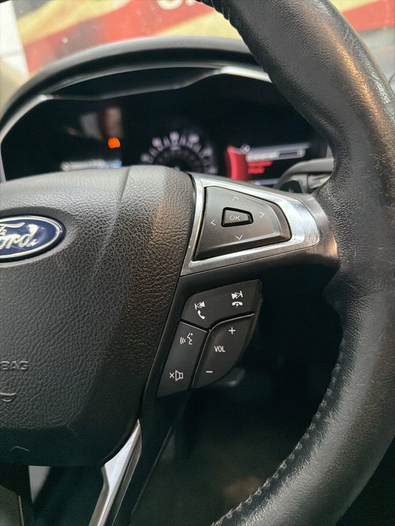 Used 2020 Ford Fusion Titanium AWD/4WD image 23