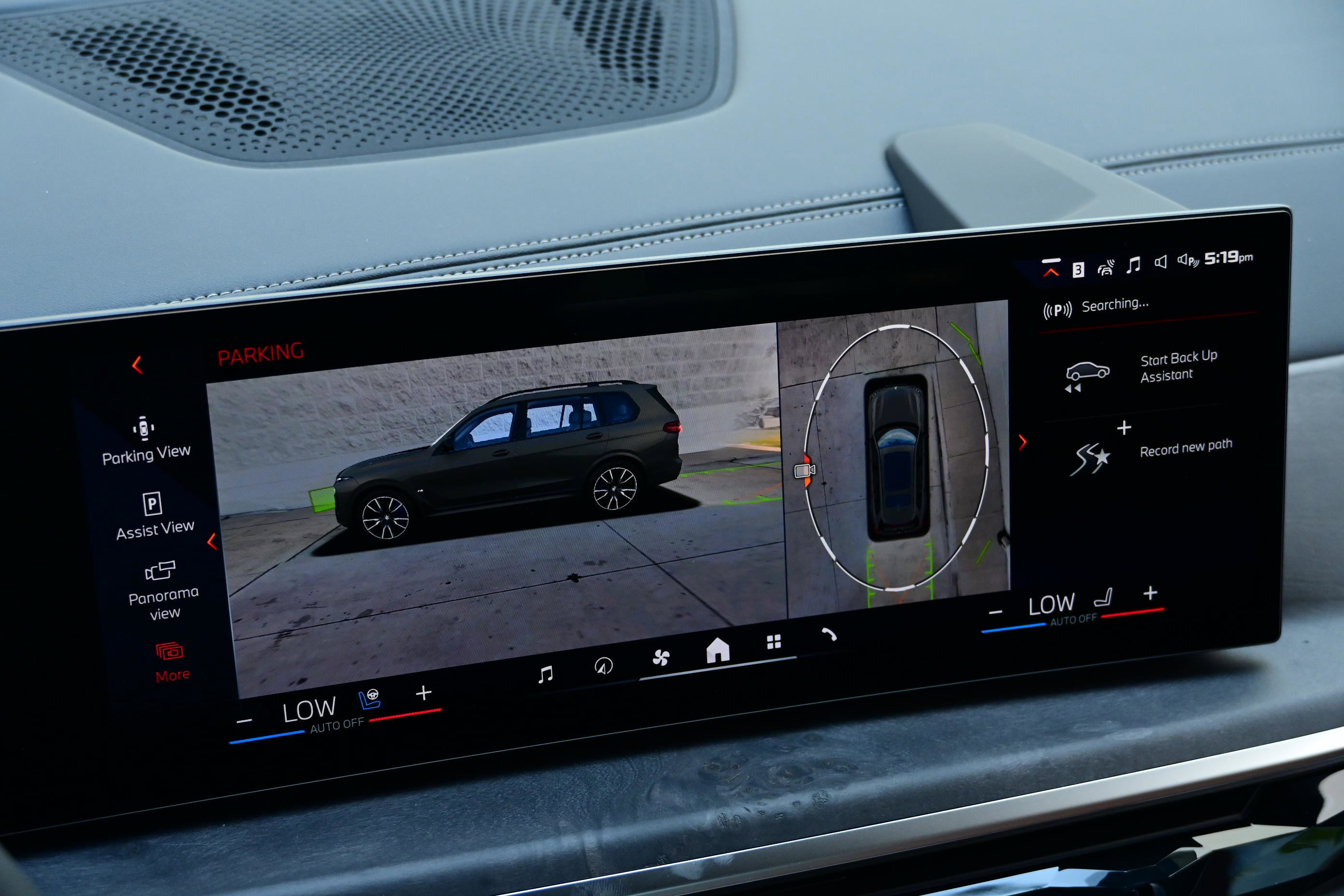 New 2026 BMW X7 M60i image 17