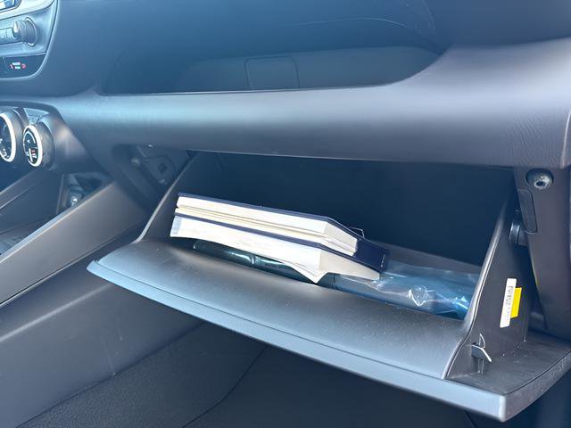 Used 2024 Hyundai Venue Limited image 33