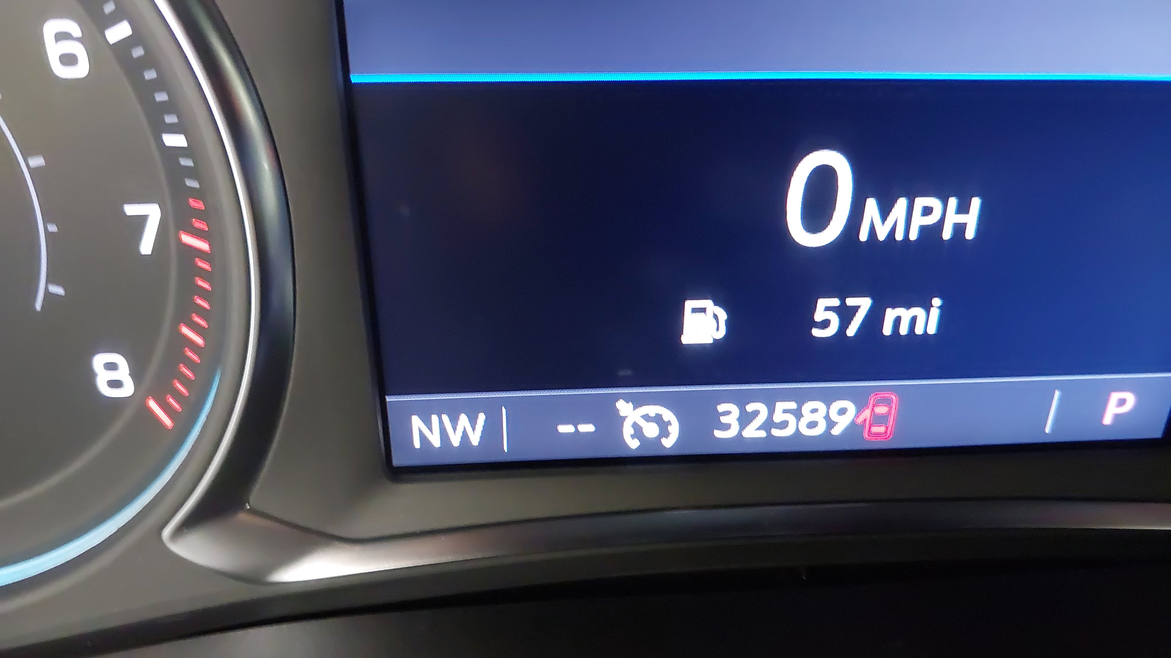 Used 2023 Chevrolet Traverse LT w/ Midnight/Sport Edition FWD image 19