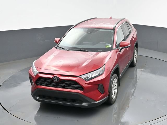 Used 2021 Toyota RAV4 LE AWD/4WD image 19
