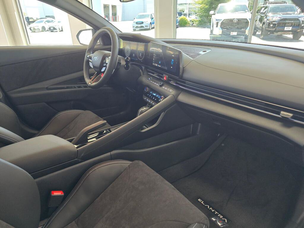 New 2026 Hyundai Elantra N w/ Cargo Package FWD image 44