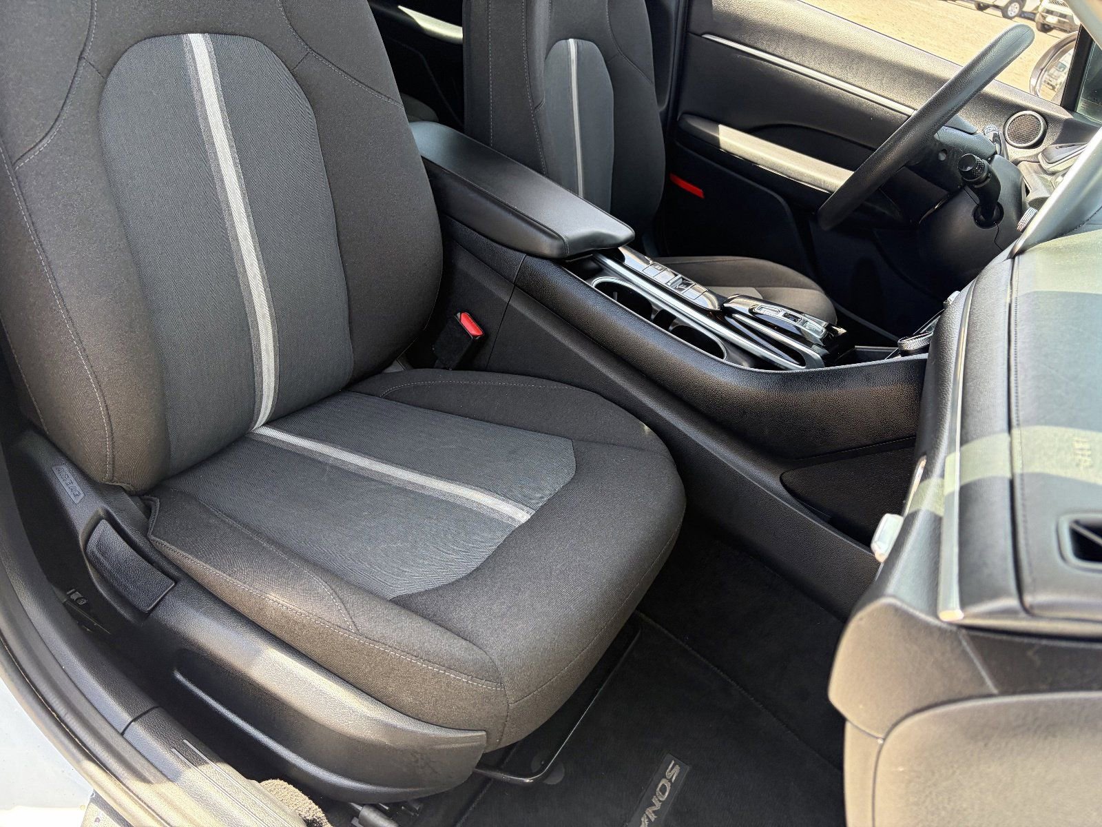 Used 2020 Hyundai Sonata SEL w/ Cargo Package FWD image 11