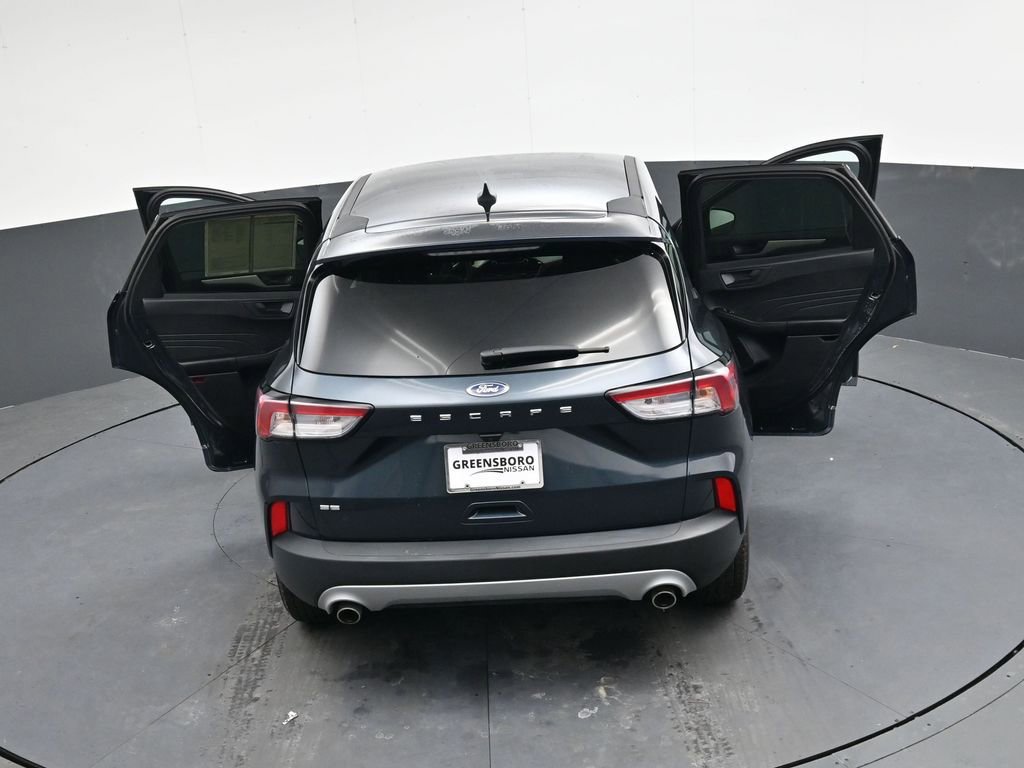 Used 2022 Ford Escape SE w/ Cold Weather Package image 37