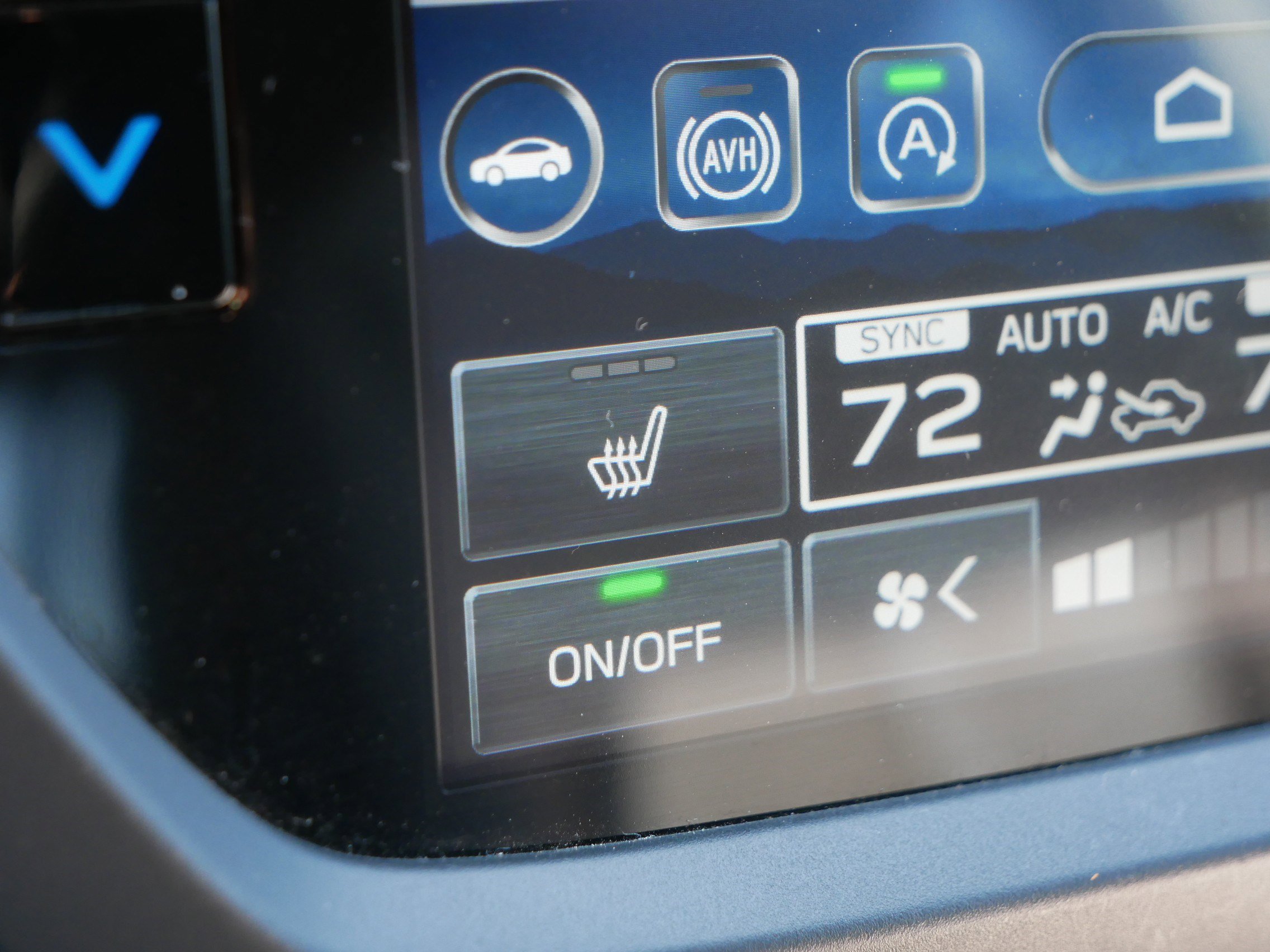 Certified 2025 Subaru Forester Premium image 28