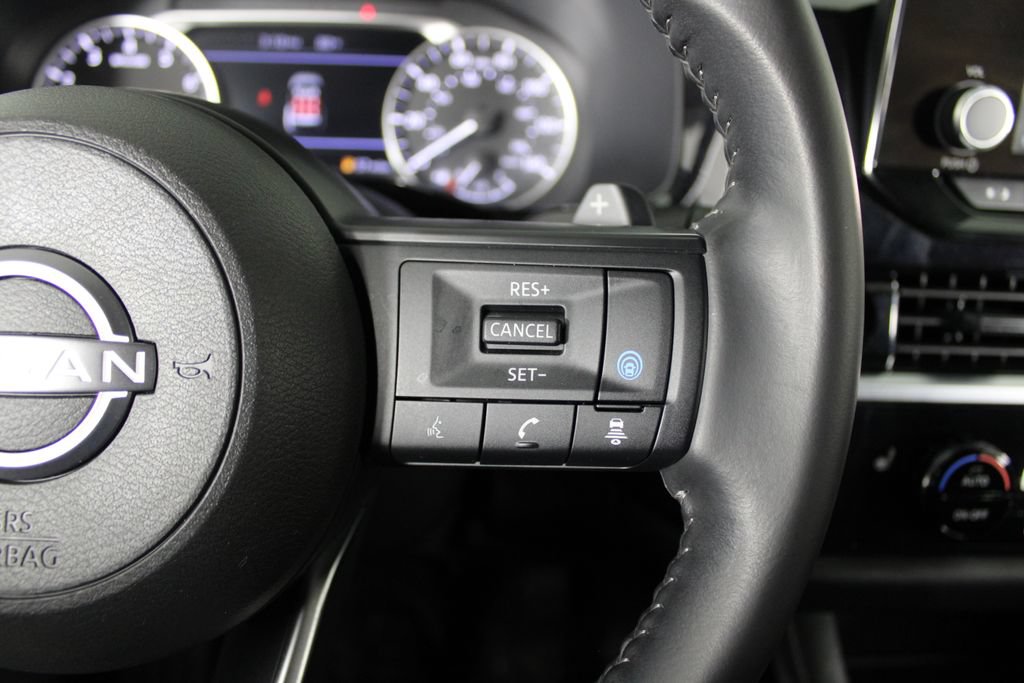 Certified 2024 Nissan Pathfinder SV FWD image 26