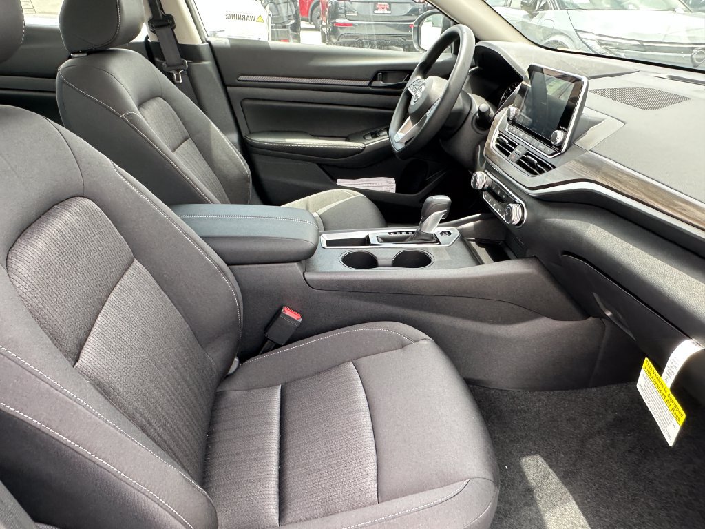 New 2026 Nissan Altima 2.5 SV FWD image 16