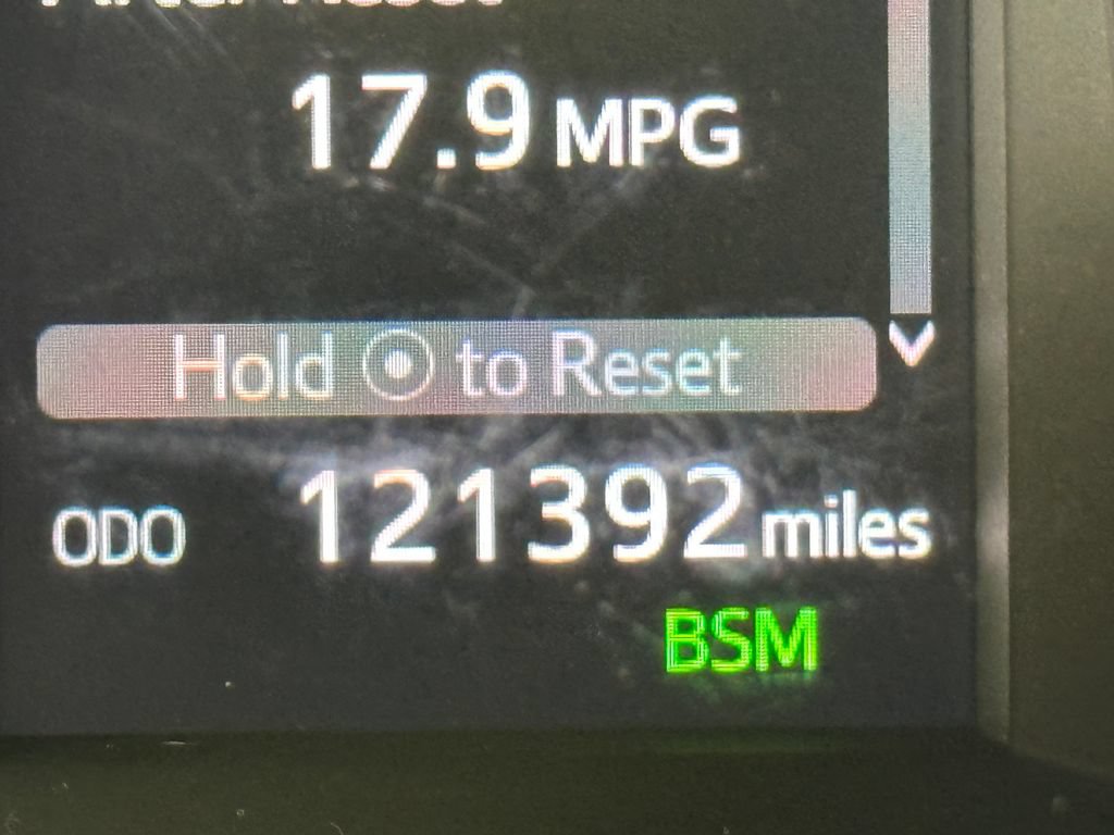 Used 2019 Toyota Highlander Limited w/ Carpet Mat Package (TMS) AWD/4WD image 33