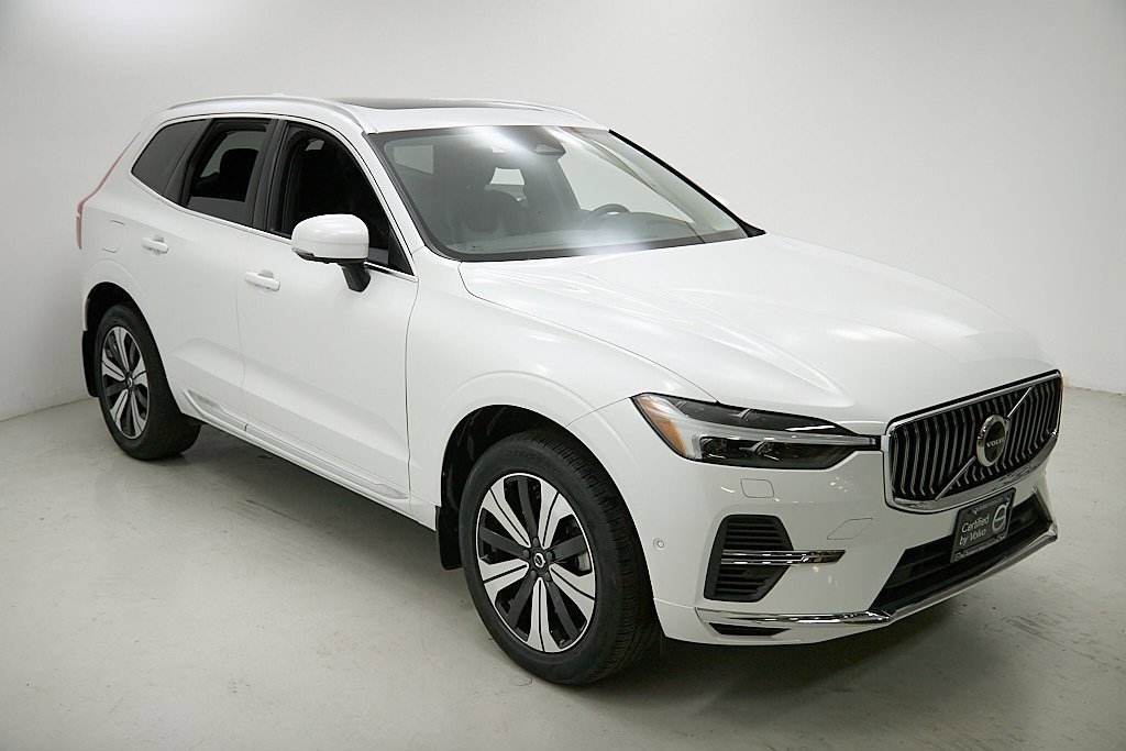 Certified 2023 Volvo XC60 T8 Plus image 4