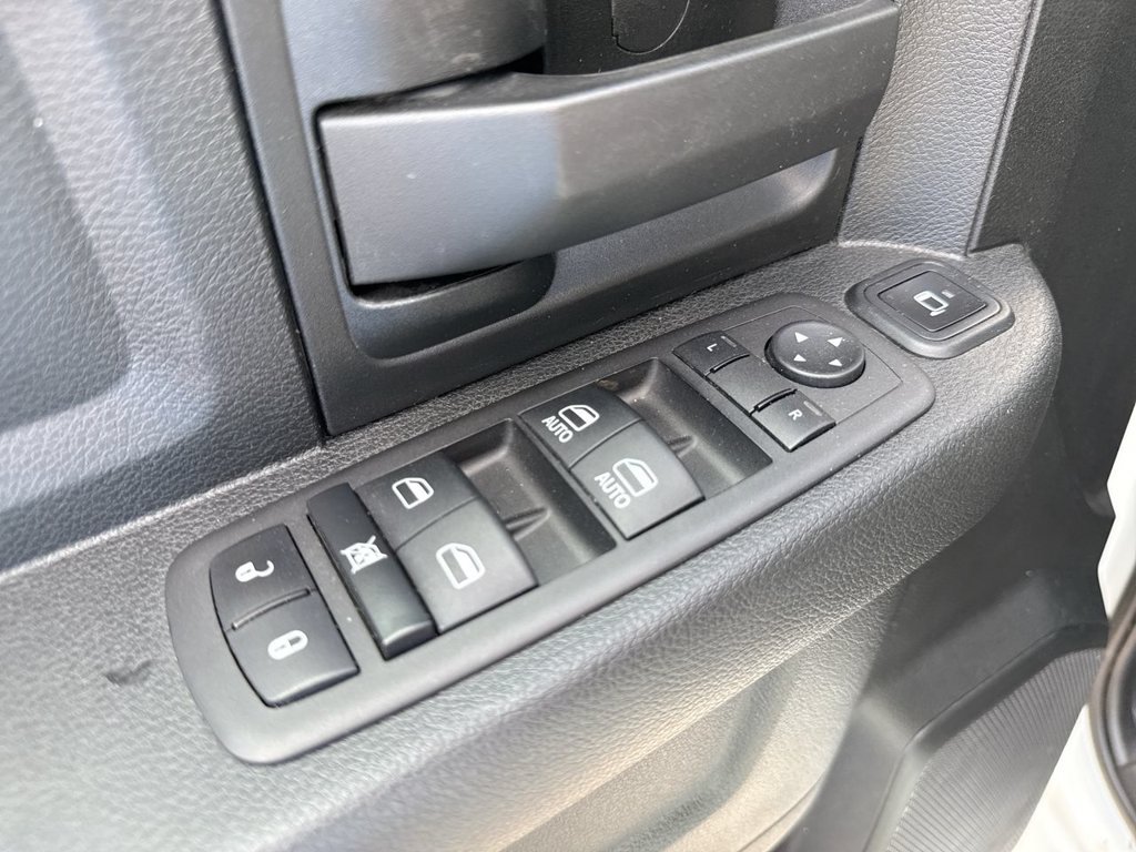 Used 2024 RAM 3500 Tradesman AWD/4WD image 17