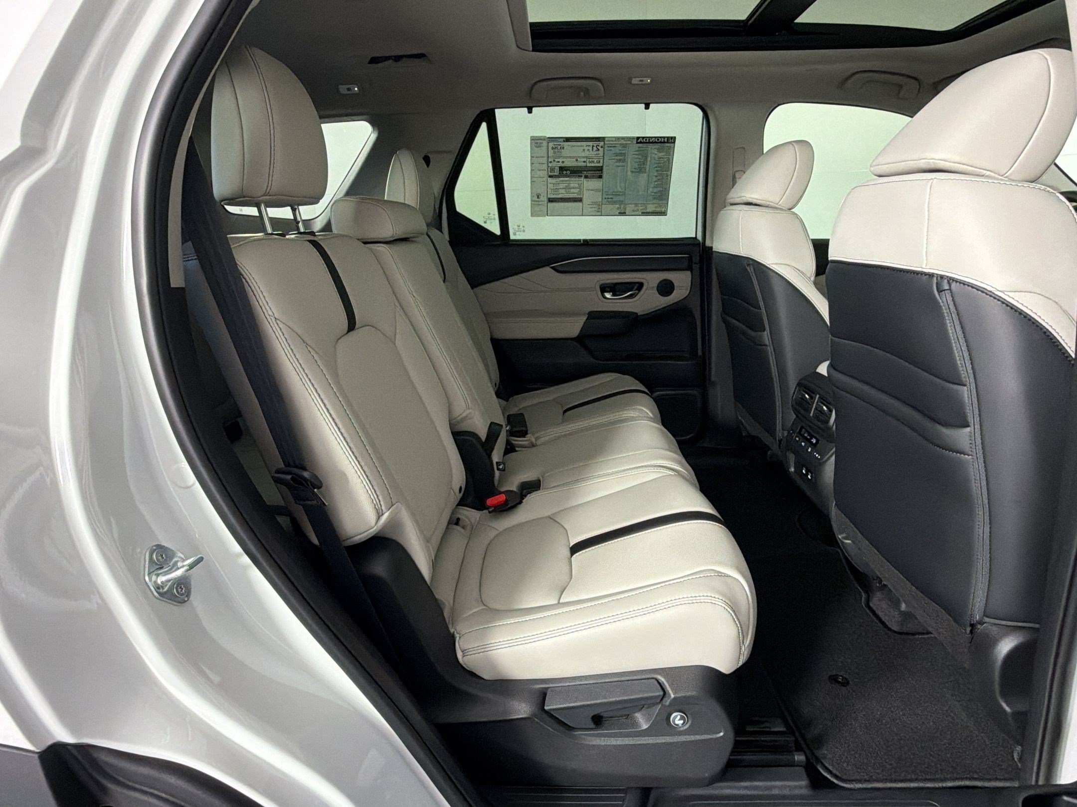New 2026 Honda Pilot Touring image 33