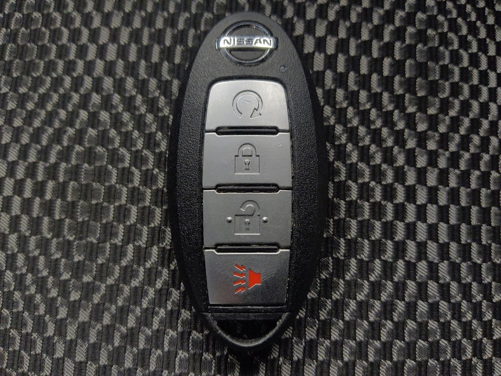 Used 2021 Nissan Rogue Sport SV image 32