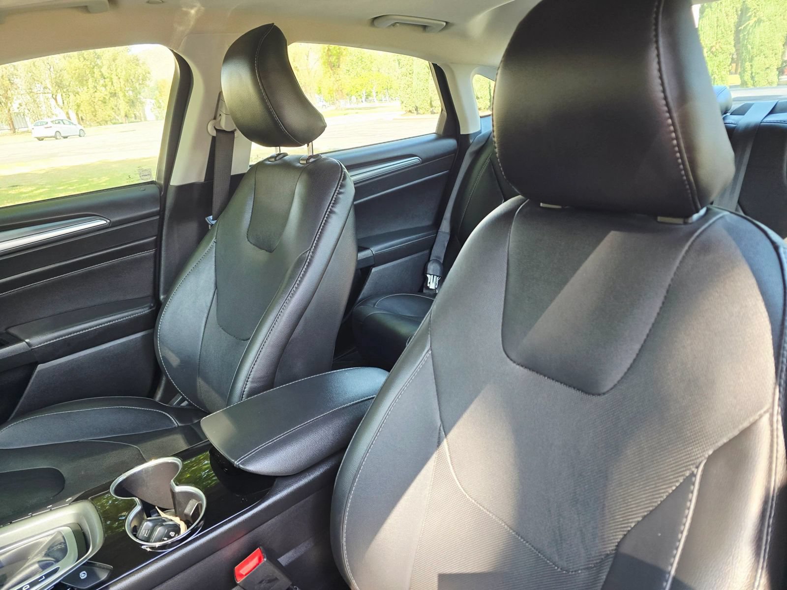 Used 2016 Ford Fusion Energi Titanium w/ Driver Assist Package FWD image 15