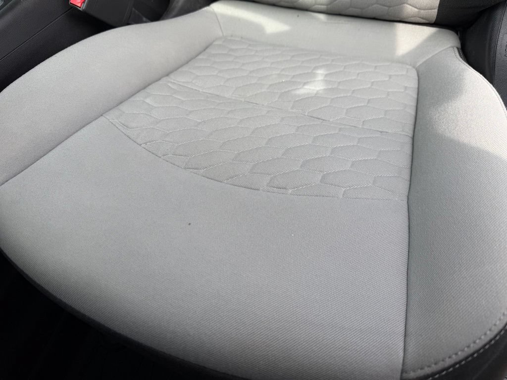 Used 2021 Chevrolet Equinox LT FWD image 24