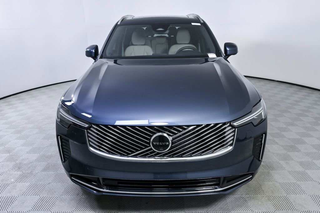 Certified 2026 Volvo XC90 B6 Plus w/ Protection Package Premier image 39