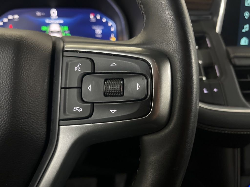 Used 2023 Chevrolet Suburban Premier image 64