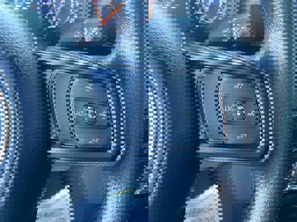 Used 2024 Jeep Gladiator Sport image 16