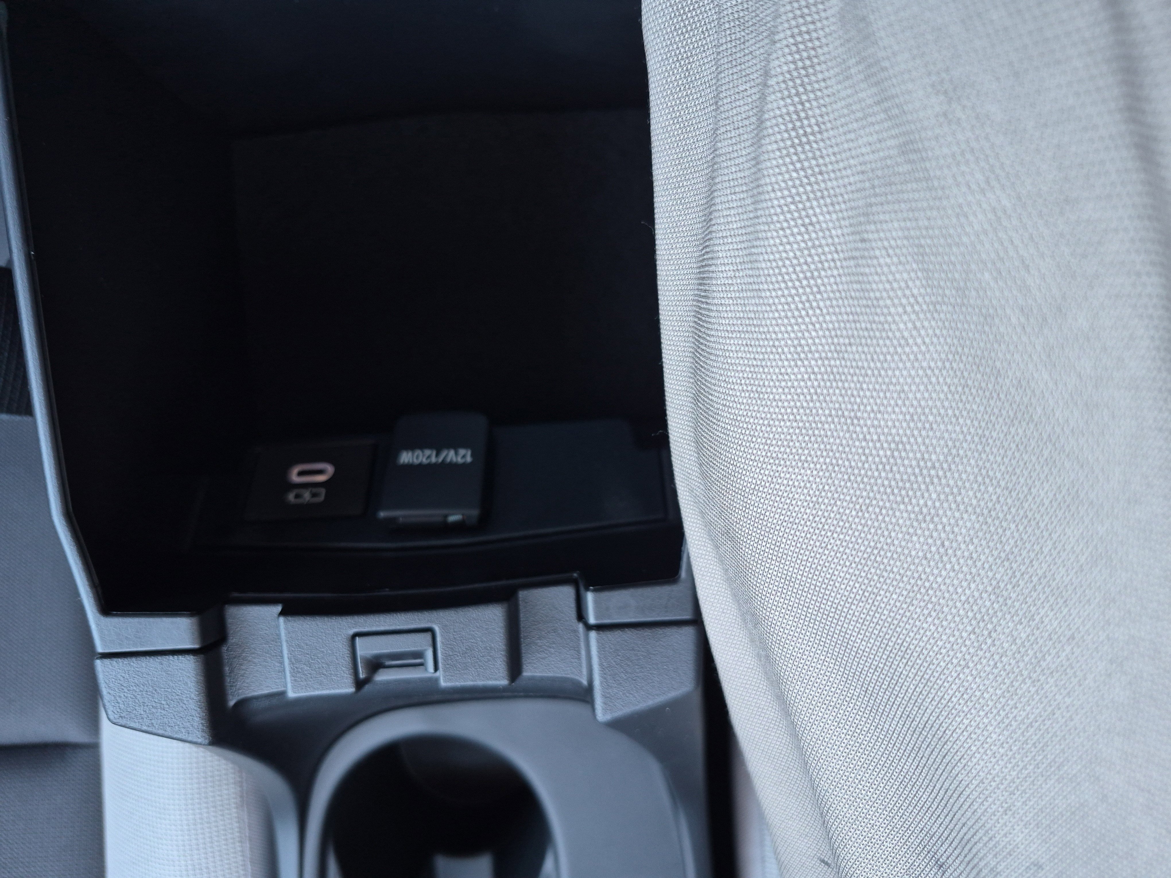 Used 2026 Toyota Corolla LE image 25