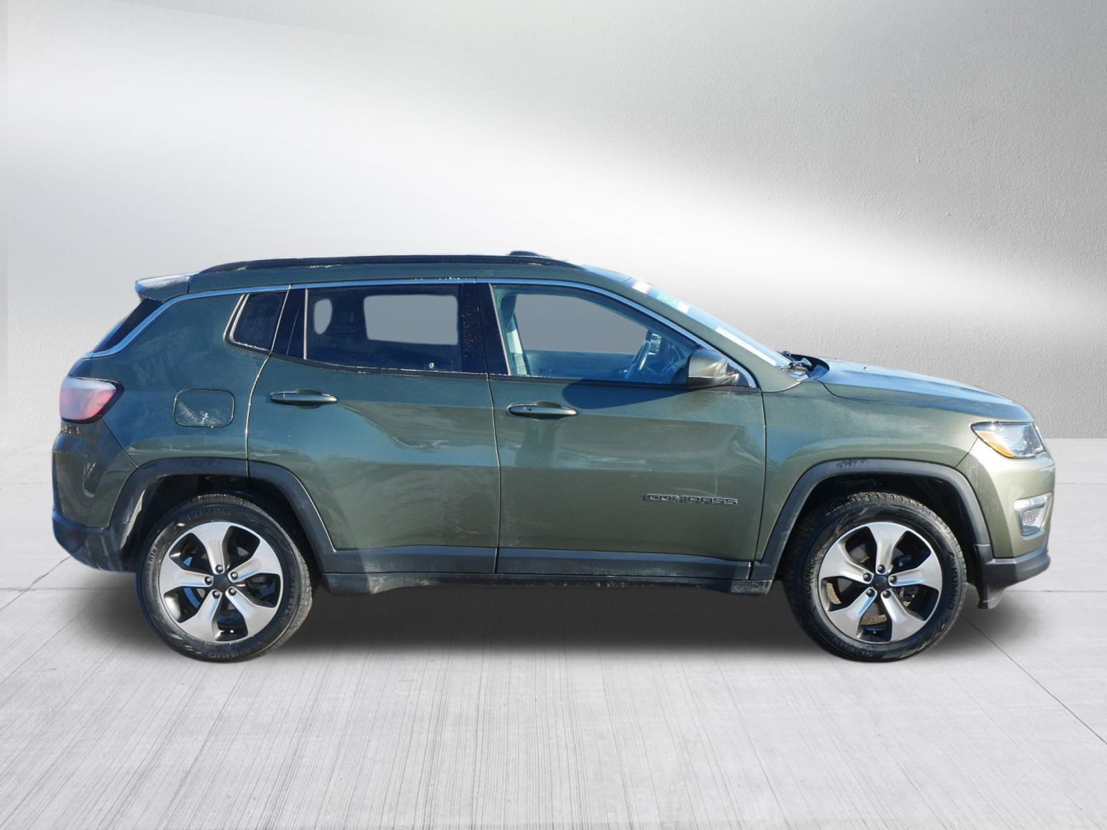 Used 2018 Jeep Compass Latitude w/ Popular Equipment Group image 8