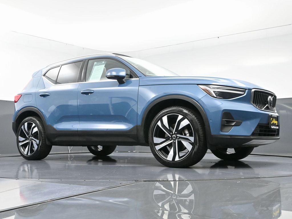 Used 2024 Volvo XC40 B5 Ultimate w/ Protection Package image 50