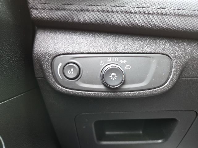 Used 2025 Chevrolet TrailBlazer LT image 45