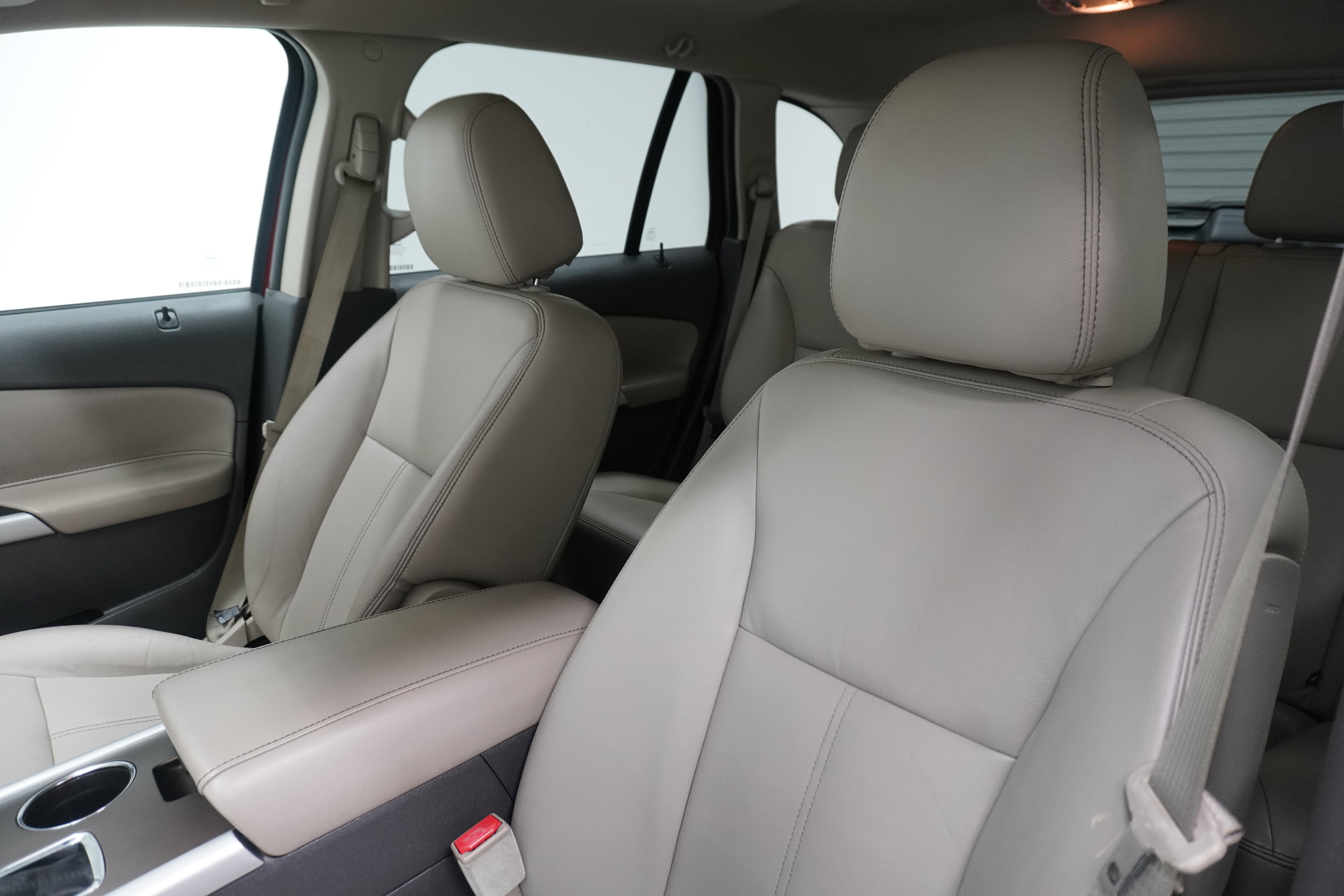 Used 2013 Ford Edge SEL FWD image 10