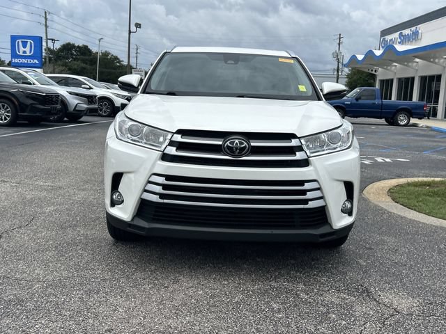 Used 2019 Toyota Highlander XLE FWD image 9