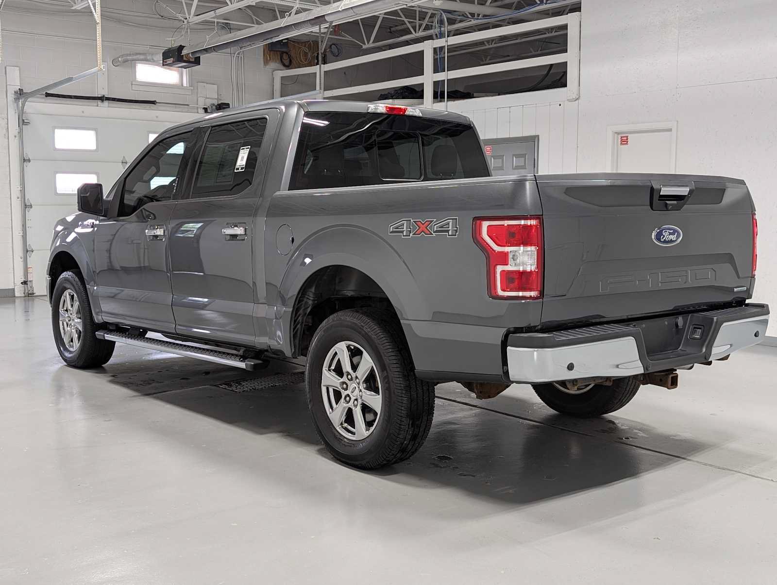Used 2019 Ford F150 XLT w/ Equipment Group 302A Luxury AWD/4WD image 11