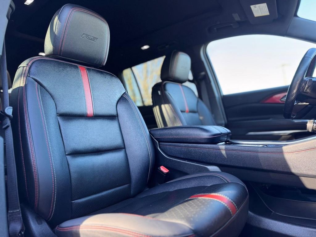 Used 2024 Chevrolet Traverse RS w/ LPO, Floor Liner Package image 24
