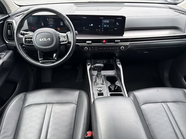 Used 2024 Kia Sorento S FWD image 5