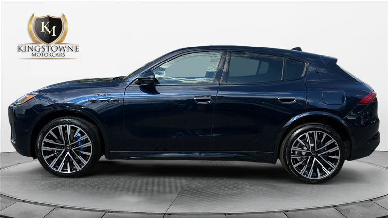 Used 2023 Maserati Grecale Modena AWD/4WD image 2