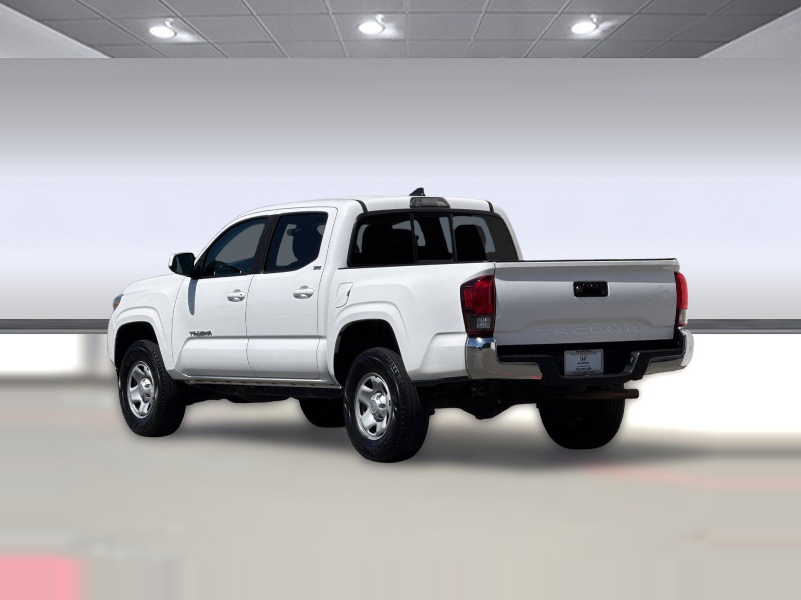 Used 2019 Toyota Tacoma SR5 image 3