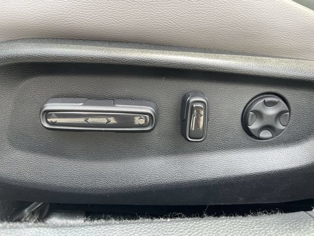 Used 2018 Honda Accord Touring image 13