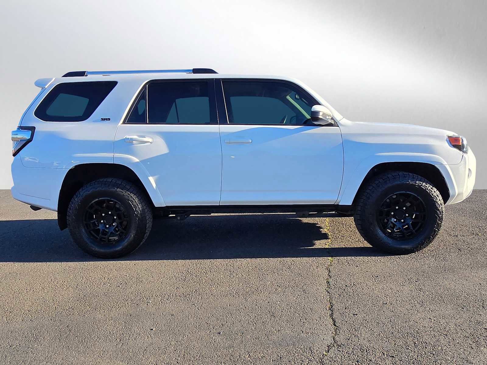 Used 2019 Toyota 4Runner SR5 image 2