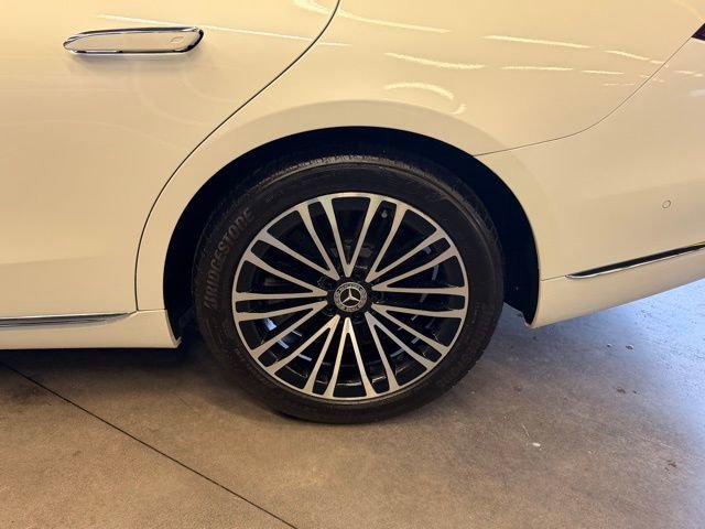 Used 2022 Mercedes-Benz S 500 4MATIC image 13