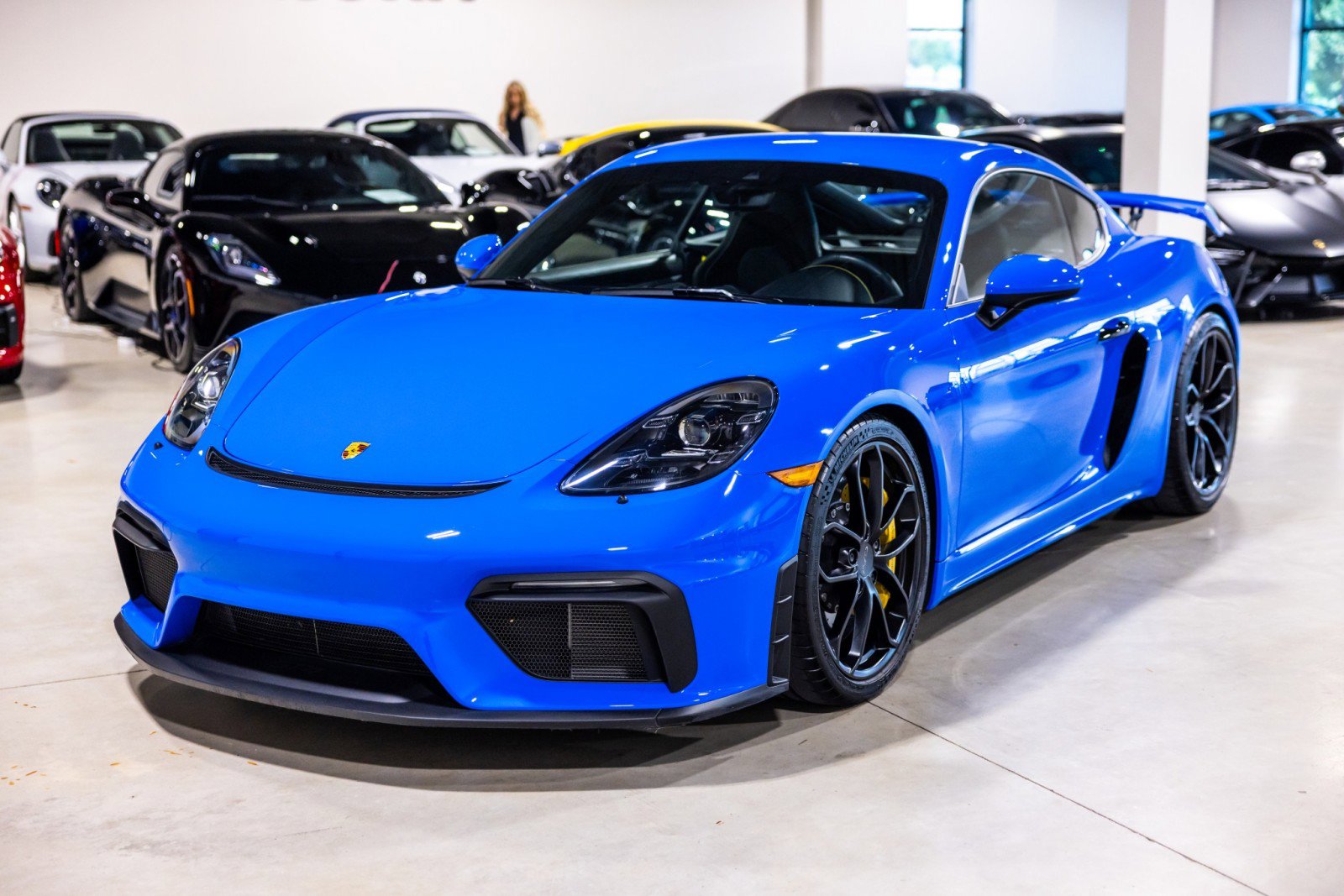 Used 2022 Porsche 718 Cayman GT4 RWD image 12