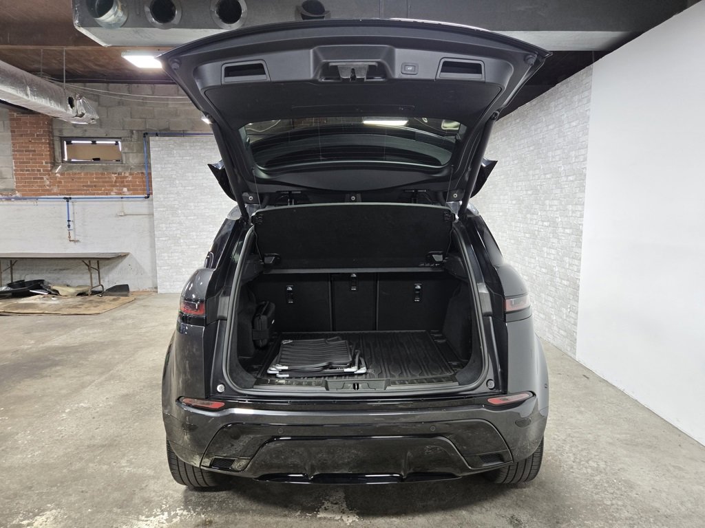 Used 2023 Land Rover Range Rover Evoque R-Dynamic SE image 44