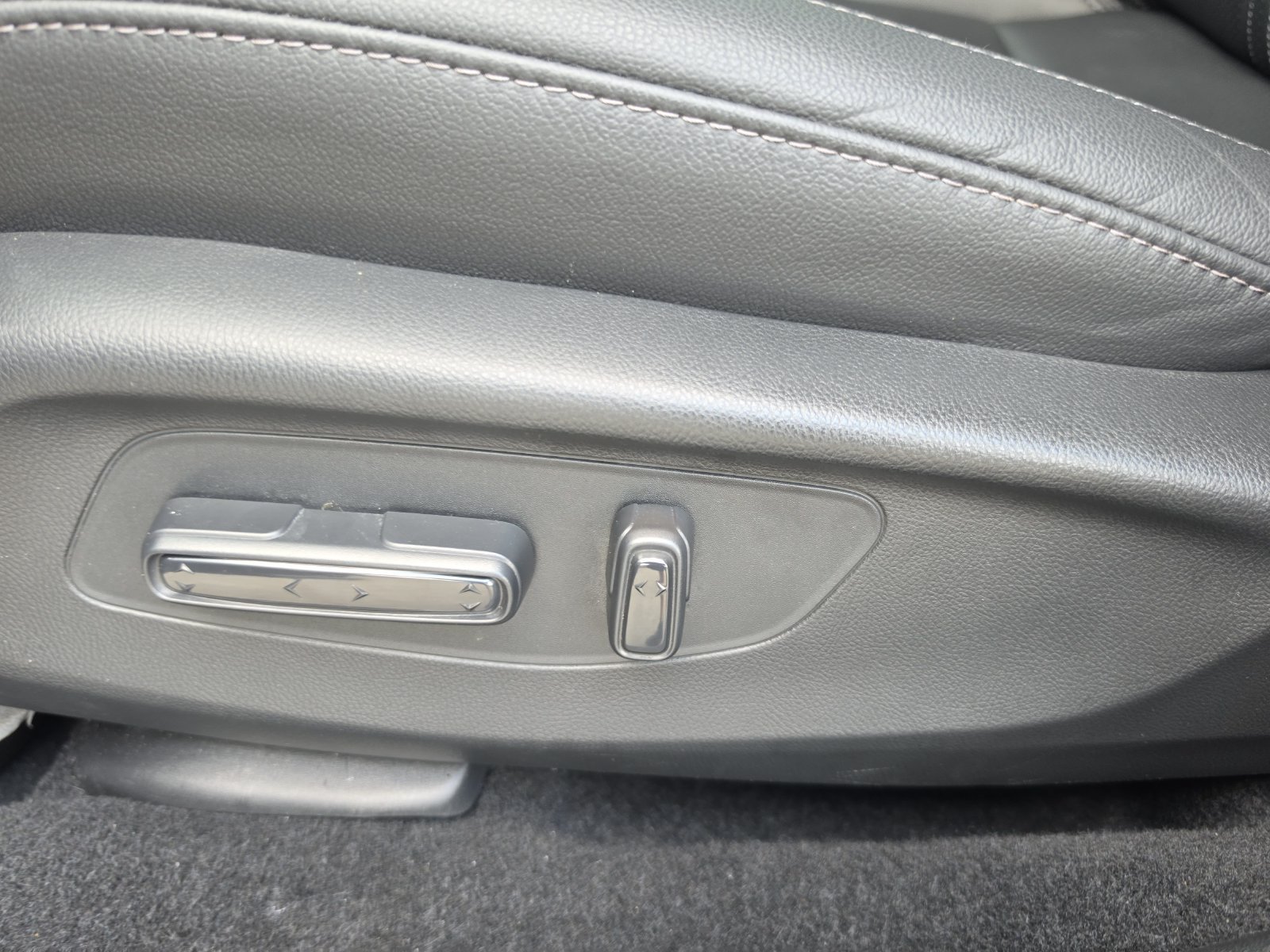Certified 2026 Honda HR-V EX-L image 10
