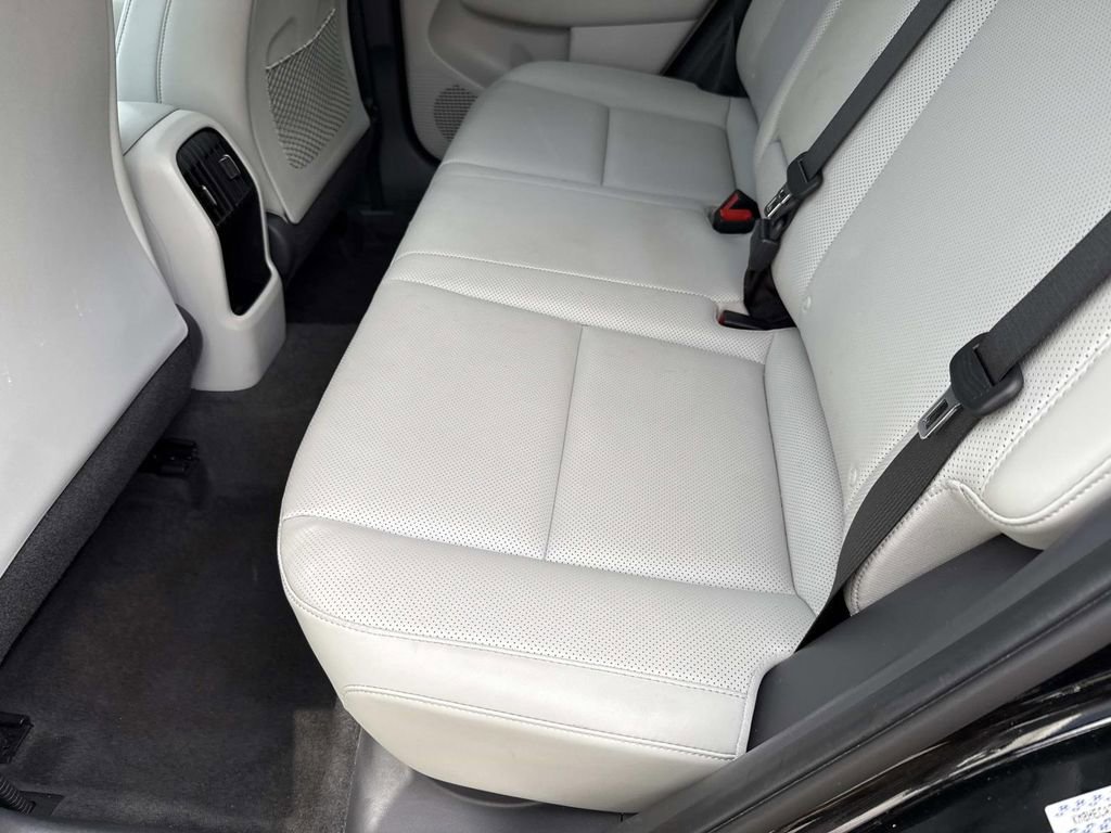 Used 2024 Hyundai Kona Limited image 16